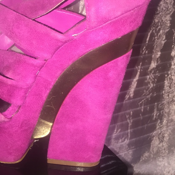Caged fuchsia wedged heel - Picture 4 of 4